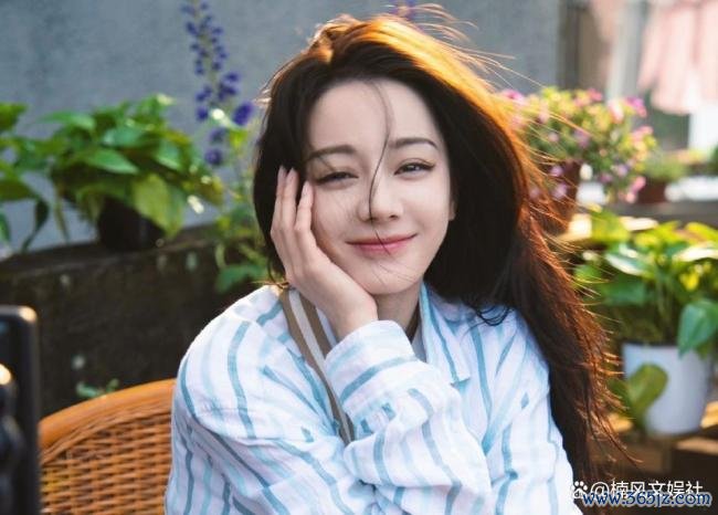 迪丽热巴签约嘉行13年 和平离异闲静运营